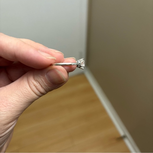 Pandora Silver Ring with Clear Gemstone - Picture 6 of 6